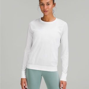BNWT Lululemon white swiftly relaxed long sleeve shirt